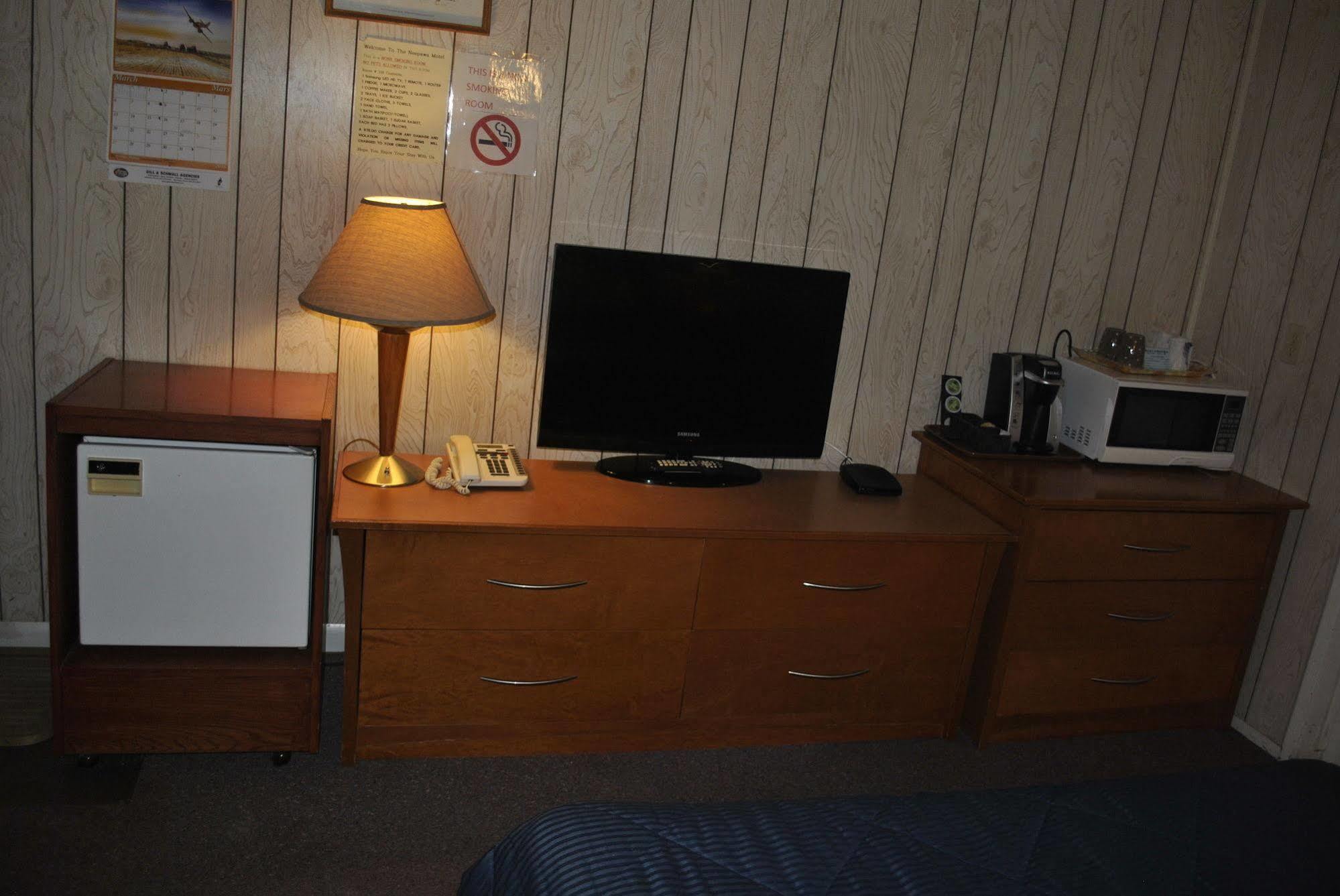 Neepawa Motel Eksteriør billede