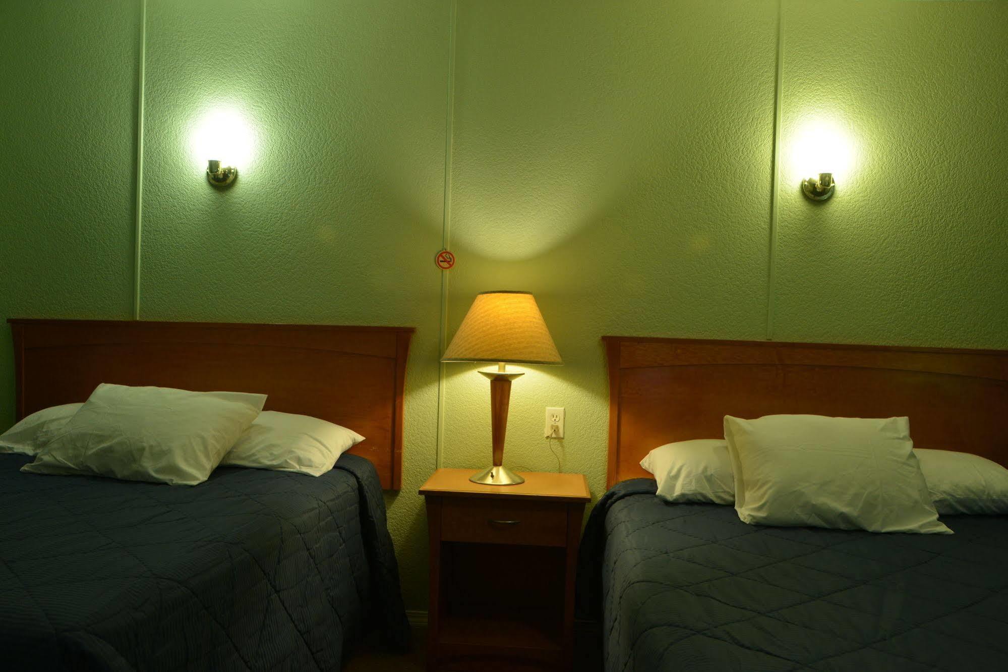 Neepawa Motel Eksteriør billede